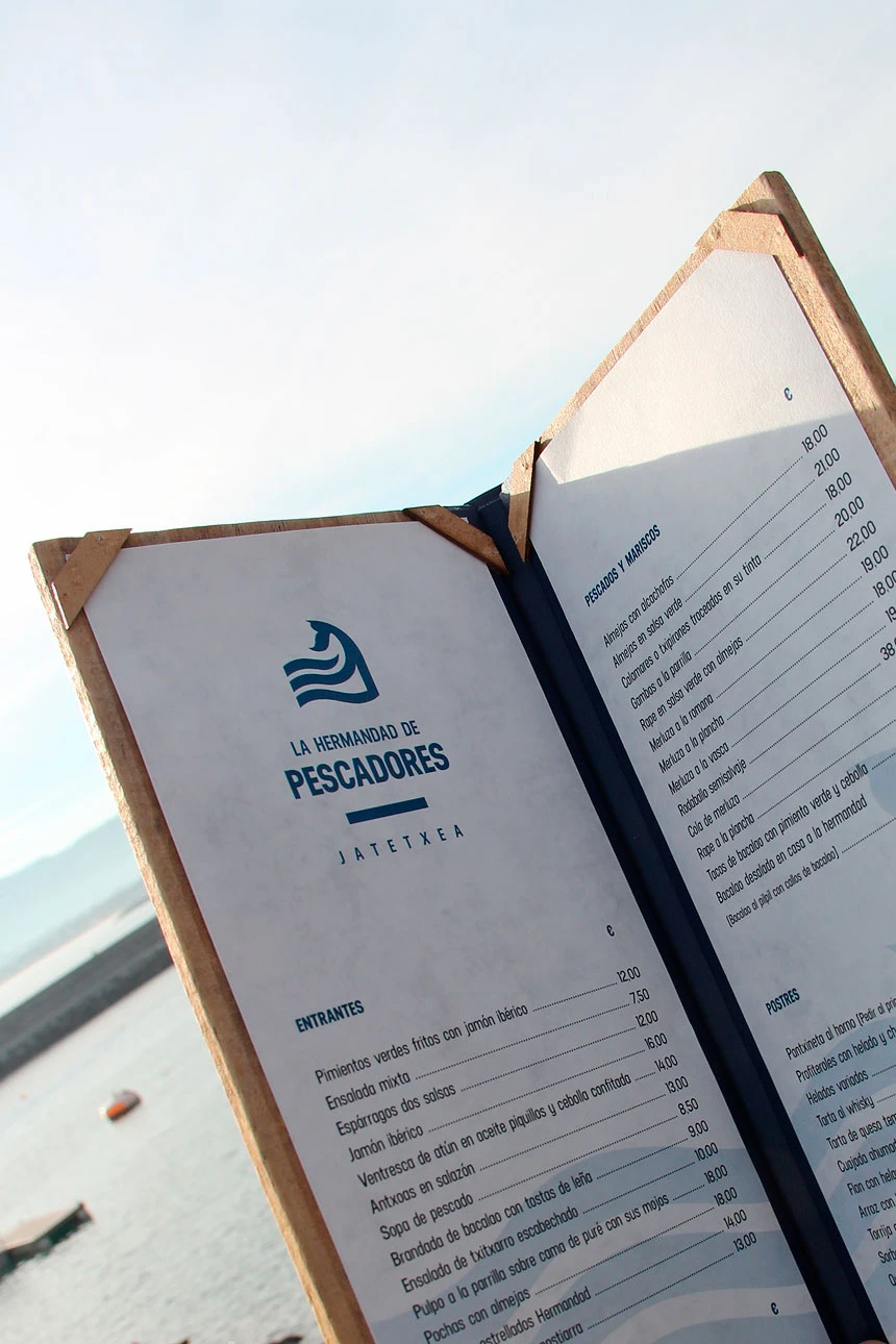 LA HERMANDAD DE PESCADORES - DETALLE CARTAS | MM CREATIVOS